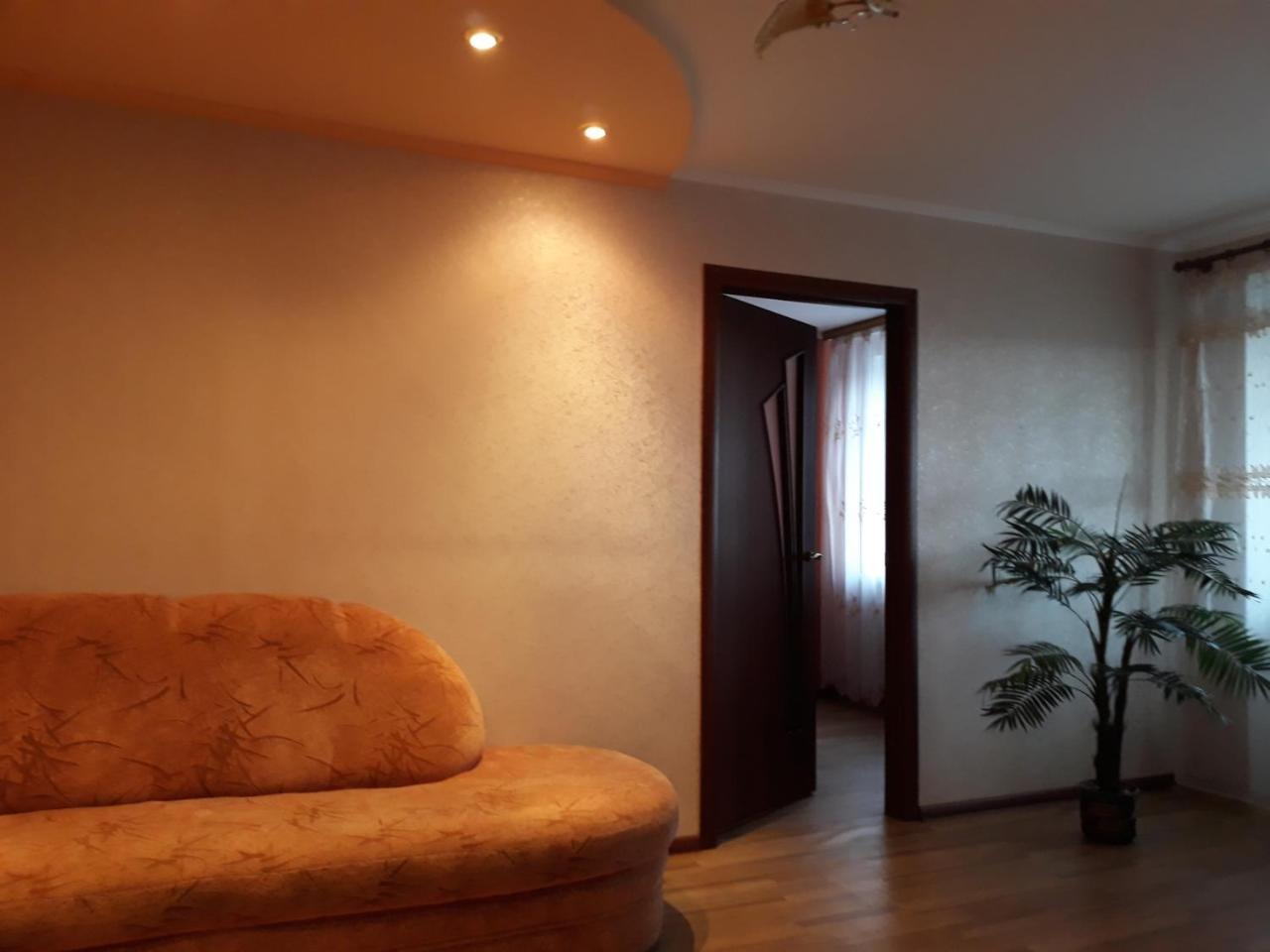 Apartment - Gorkogo Street Grodno Buitenkant foto